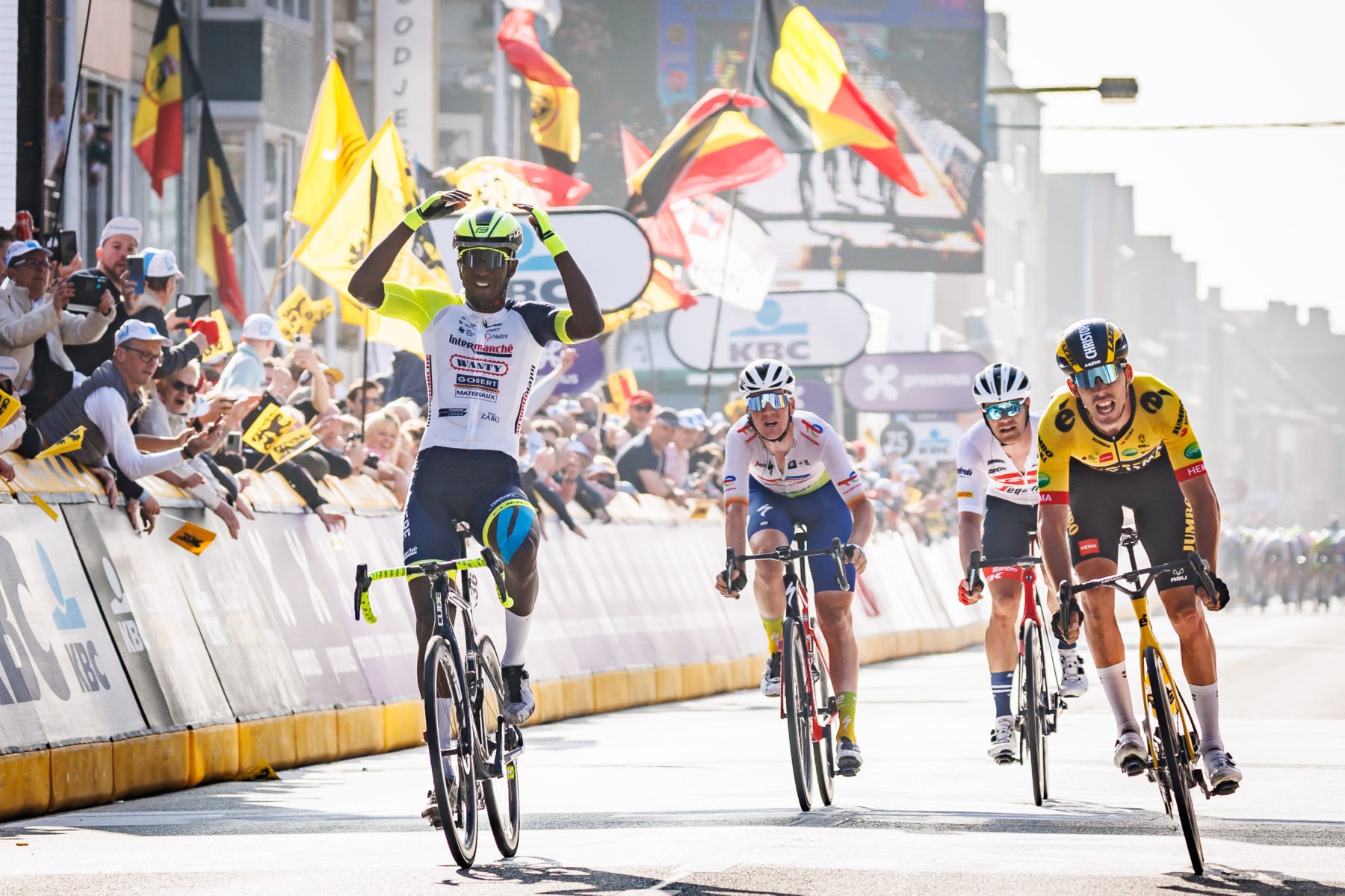 La victoire de Biniam Girmay à Gand-Wevelgem ouvre des perspectives pour le cyclisme africain