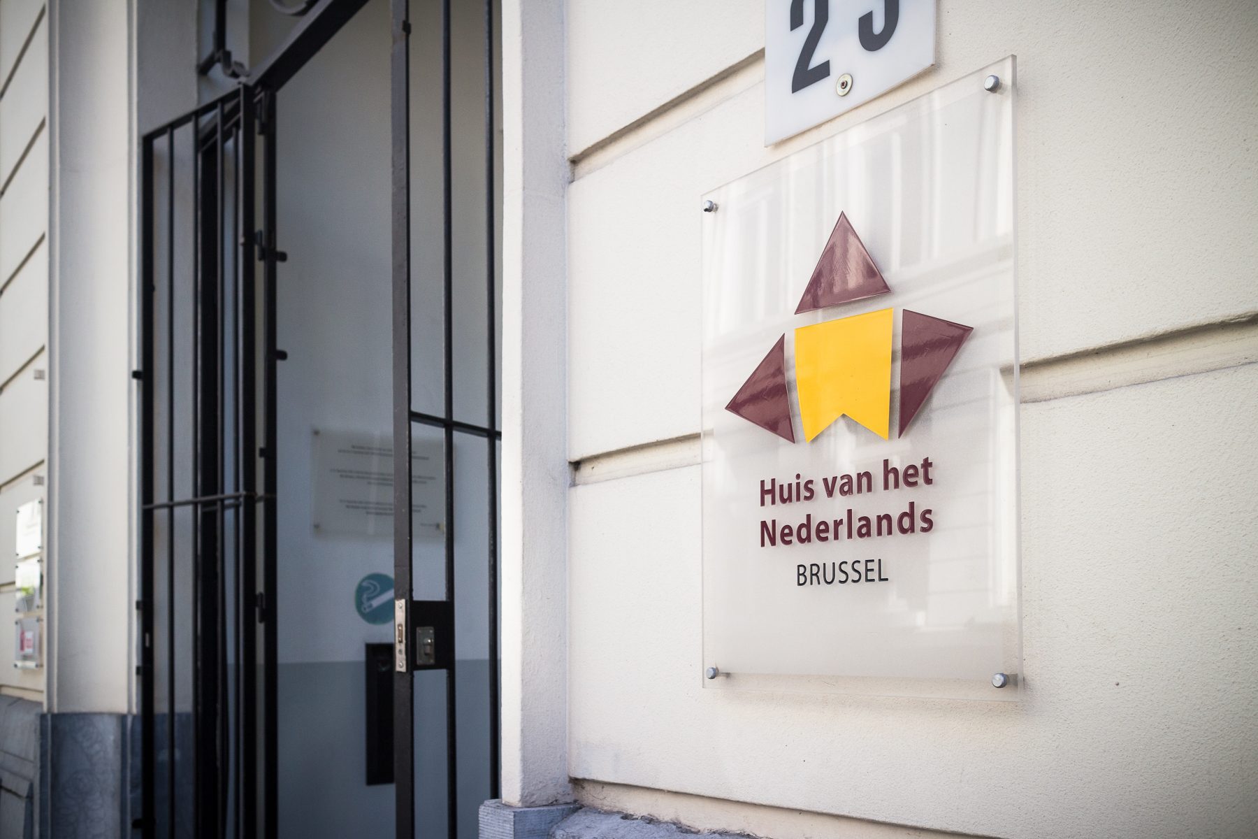 Apprendre le néerlandais : retour sur 20 ans de Maison du Néerlandais à Bruxelles