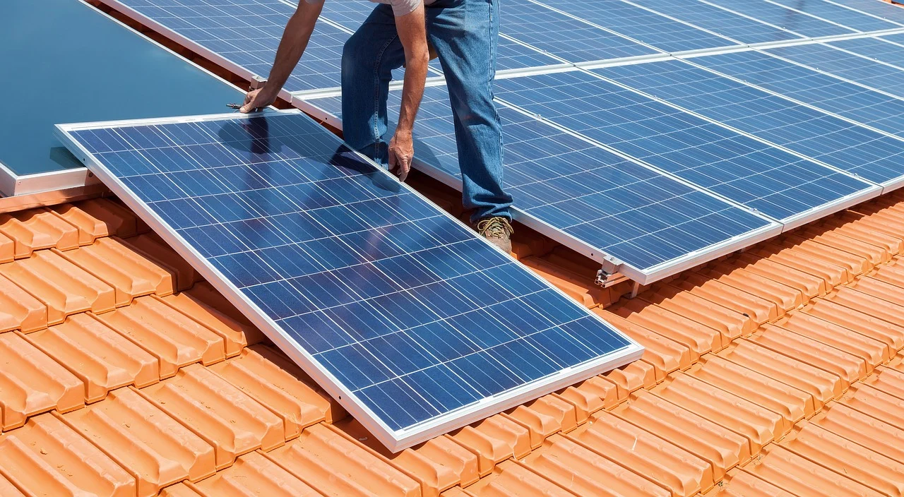 Un nombre record de Flamands sanctionnés pour ne pas avoir déclaré leurs panneaux solaires